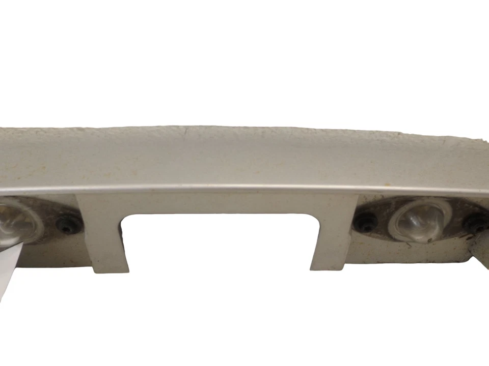 2008-2012 Buick Enclave Liftgate Finish Panel W/ Camera Used 23374287 OEM - Image 4 of 4