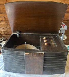 Antique Radio Phonograph Bendix 656a Radio Art Deco MCM Console Unit Needs TLC