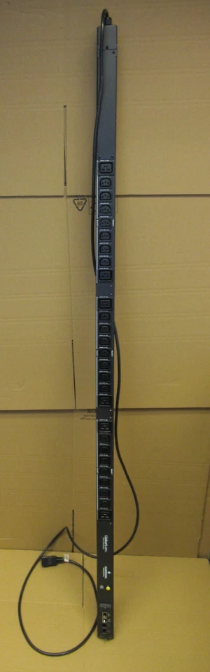 Emerson Liebert Power Distribution Unit 21 x C13 6 x C19 13A Rack PDU MPH - Image 2 of 4