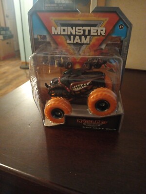 Monster Jam MONSTER MUTT ROTTWEILER  1:64 2023 Ruff Crowd Series 32 Brand New!!!