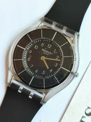 SWATCH Skin SFK361 Classy Negro Nuevo - Imagen 1 de 3