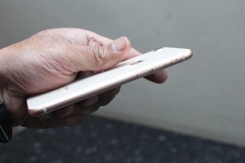 iPhone 8 Gold 64gb Unlocked 84% Battery Health Model MQ6J2B/A PHONE ONLY - Afbeelding 16 van 21
