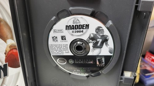CIB MADDEN NFL 2004 FOOTBALL NINTENDO GAMECUBE VIDEO GAME COMPLETE IN BOX - Picture 4 of 5