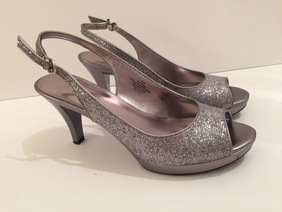 nine west peep toe slingback pumps