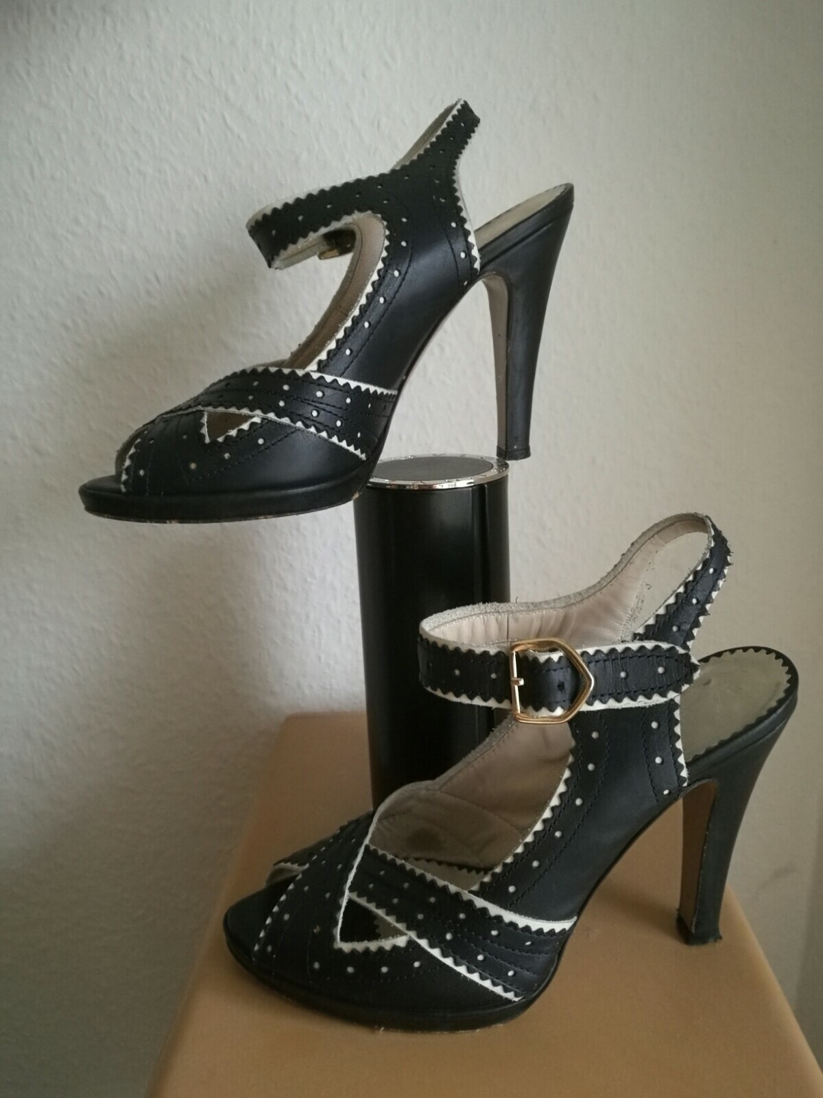 Bild 2 von 8