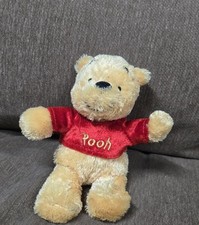 Disney Store Winnie The Pooh Mini Bean Bag Plush 6.5"