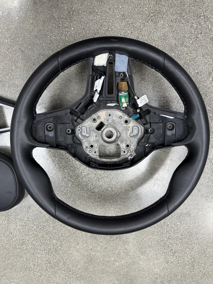 Volante original BMW OEM X5M / X6M F95 / F96 Sport M 18136173 Foto 3 de 4