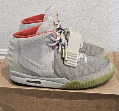 Size 10 - Nike Air Yeezy 2 NRG Pure Platinum - Kanye West