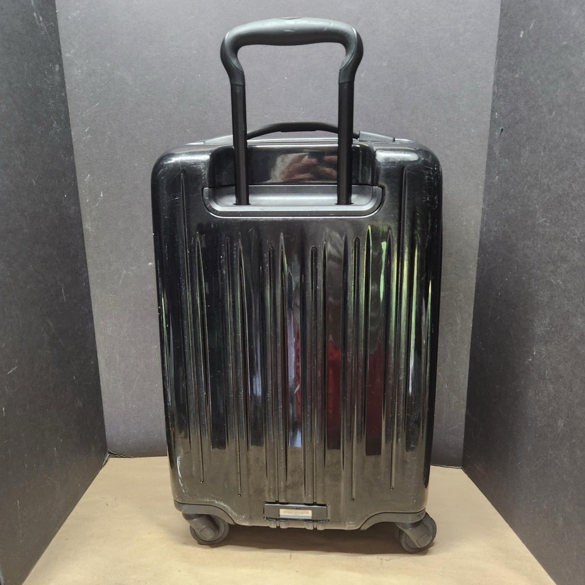 Tumi 228060d 'V3' Black Polycarbonate International Spinner
