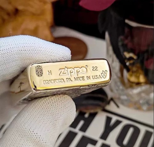 Nuevo encendedor de aceite Zippo Son Goku con caja - Imagen 6 de 6