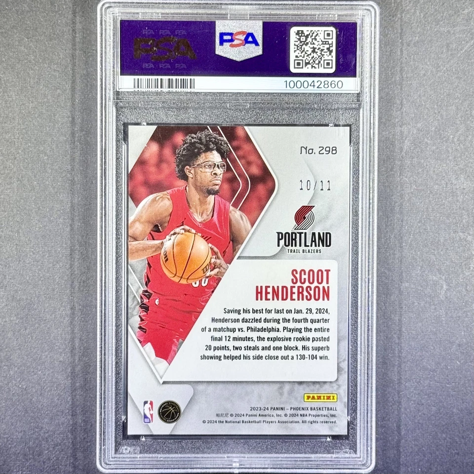 ROOKIE SCOOT HENDERSON 2023-24 PANINI PHOENIX #298 RED PANDORA (PSA 9) SSP /11 - Image 2 of 2