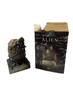 Collectible ALIEN Anthology Blu-ray Collector s Box Light-Up Alien Egg Statue