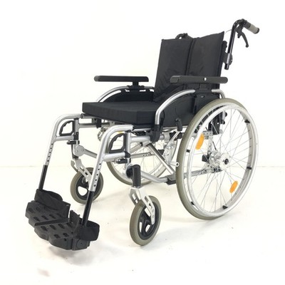 B+B Pyro Light Optima Rollstuhl Faltrollstuhl Sitzbreite 45 cm Trommelbremsen
