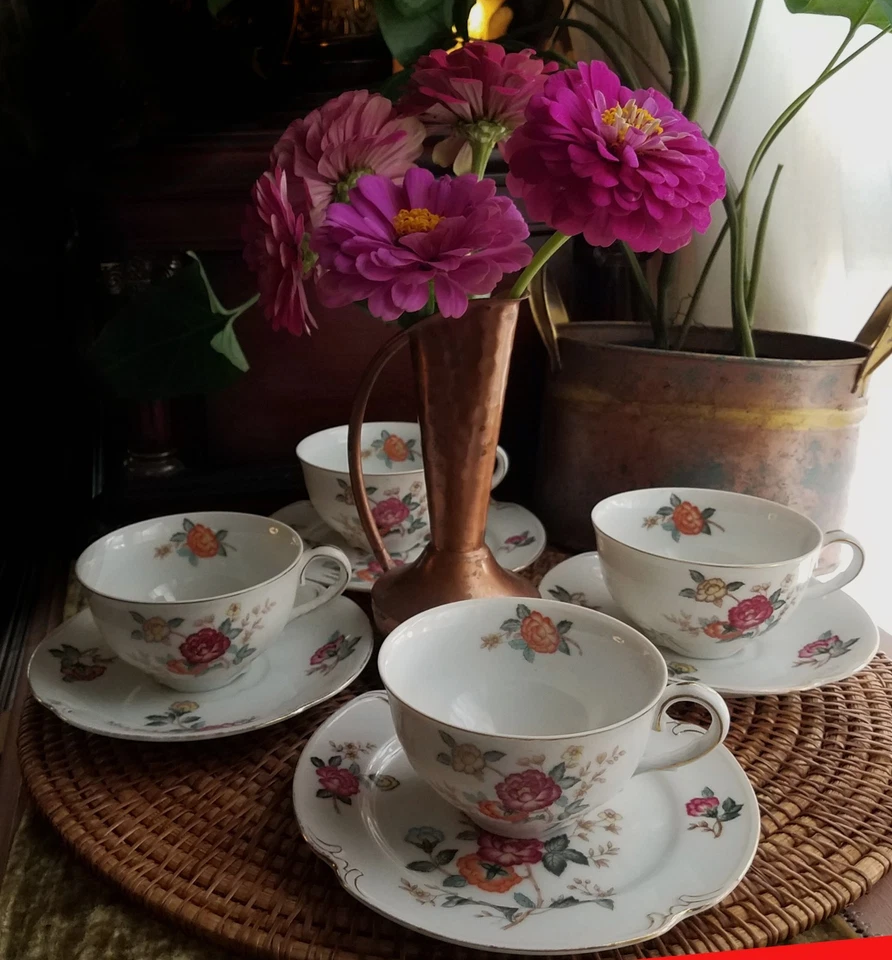 Tazas de té y platillos de porcelana vintage florales rosa verde y dorado 4 juegos Foto 2 de 4