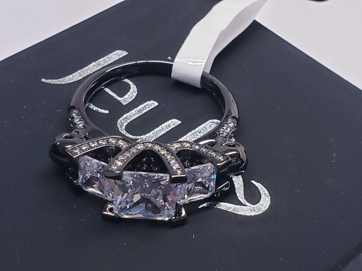 Princess cut shop skull ring