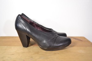 indigo by clarks pumps