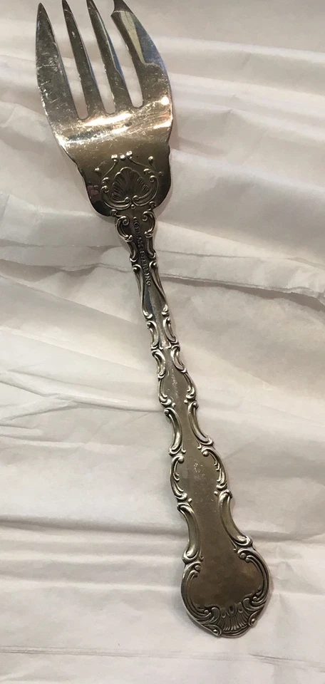 Tenedor de ensalada individual Gorham Strasbourg de plata de ley de 6 3/8" sin monos. Foto 2 de 4