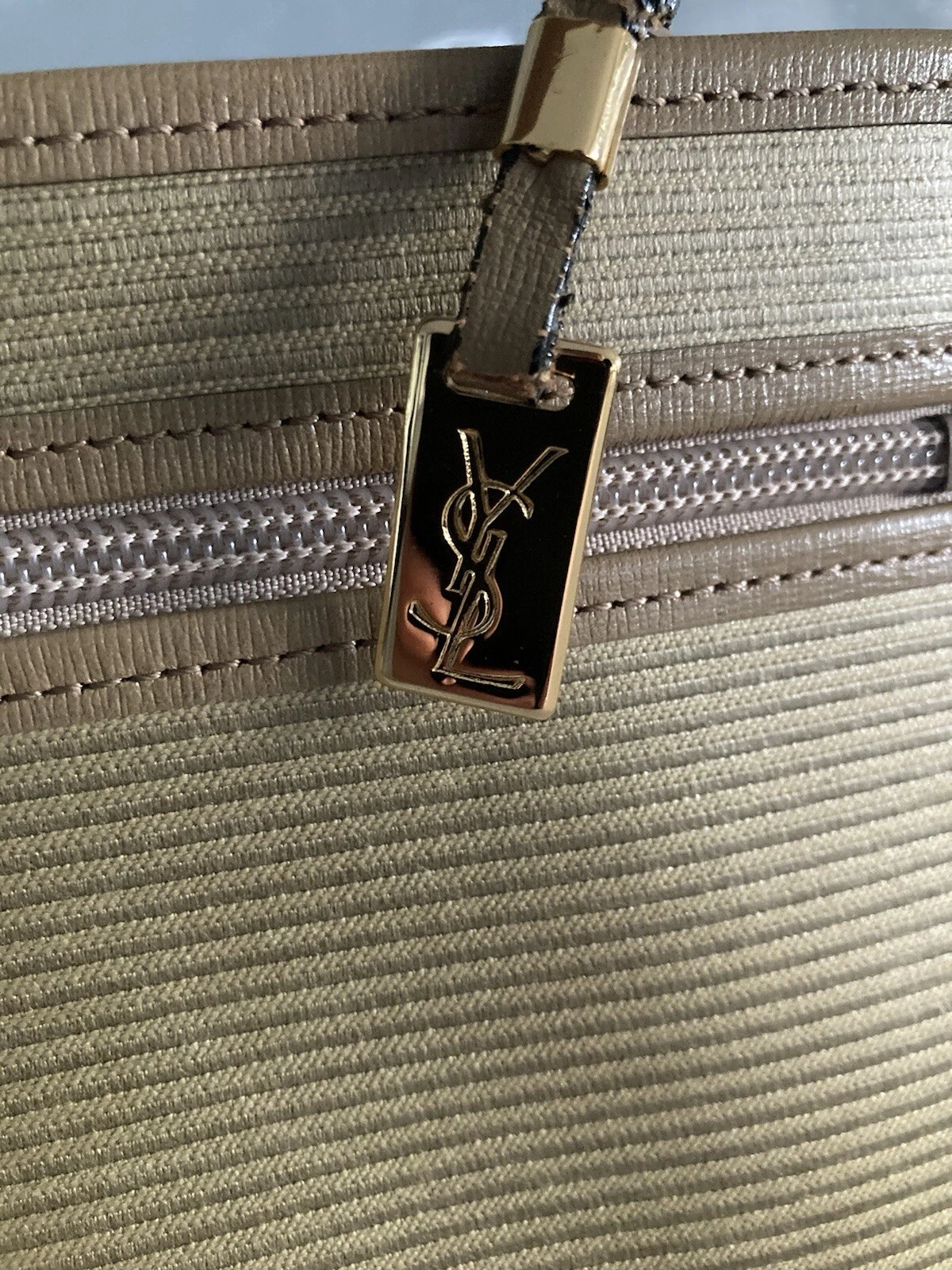 Picture 4 of 11