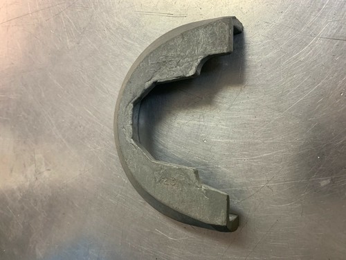  #983494 OMC JOHNSON EVINRUDE  STRINGER COBRA HORSESHOE ZINC ANODE X23 - Picture 1 of 5