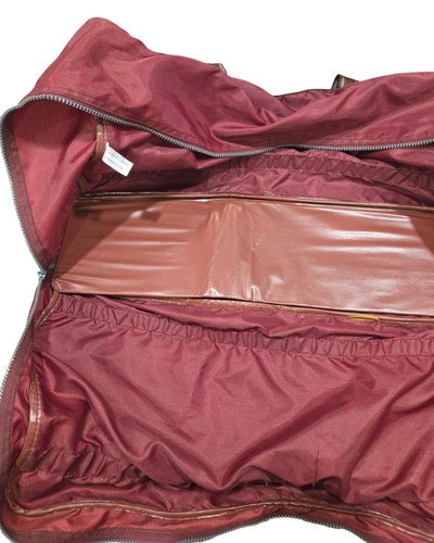 Gloria Vanderbilt Nylon Weekender Large Burgundy Duffle Bag Lightweight Carry-on - Picture 7 of 9