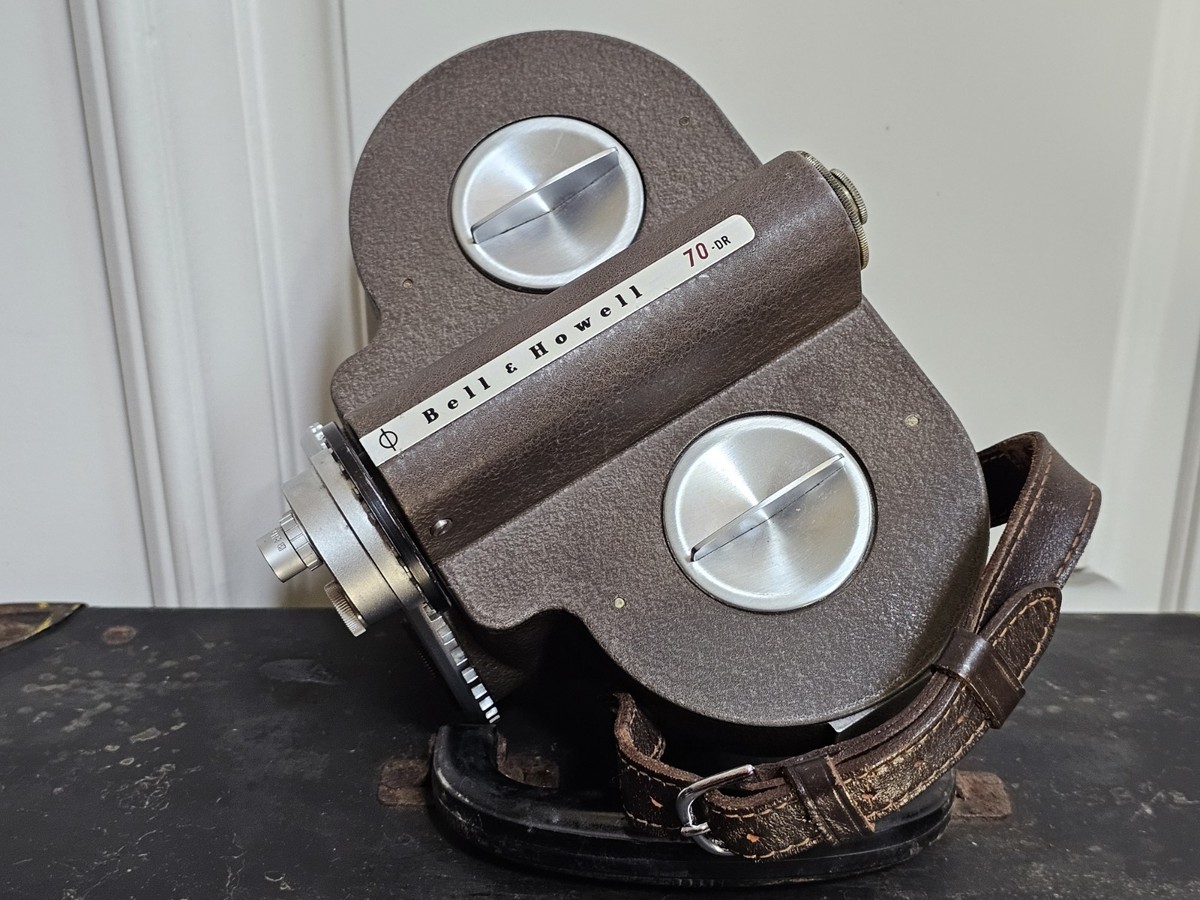 Vintage Bell & Howell 70dr 16mm Film Camera | eBay