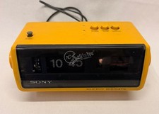 Radiosveglia vintage anni '60/70 Sony Digimatic 8RC-110E gialla da collezione