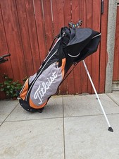 Titleist 6 Way Golf Stand/Carry Bag With Rainhood Cover.  Strap Not Included 