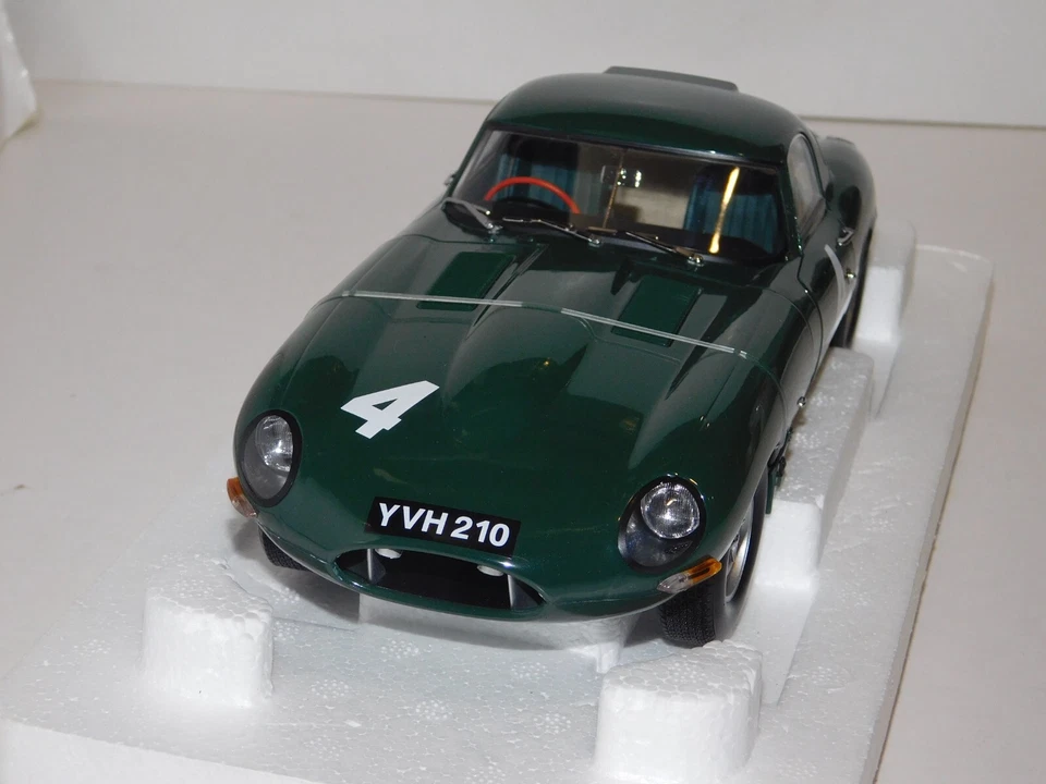 JAGUAR E-TYPE LIGHTWEIGHT YVH210 N 4 P. SUTCLIFFE PARAGON 98342 1:18 - Photo 2/4