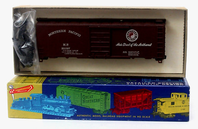 Roundhouse 1054 HO 40' SD Door Box Car Kit NP 32097 NIB Diecast frame