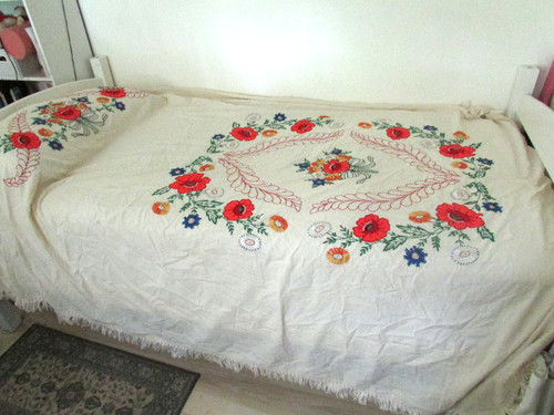 Beautiful Vintage Wedding Double Bedspread Applique & Heavy Embroidery Near Mint