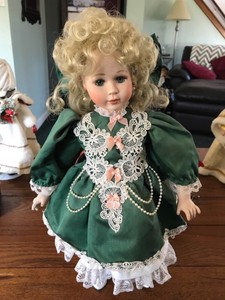 franklin mint heirloom dolls