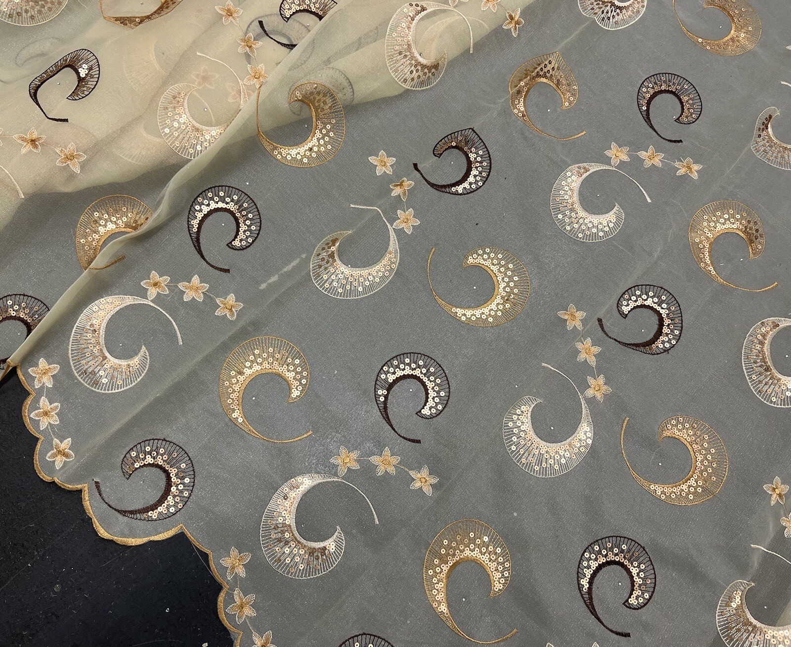 Gold Brown Sequins Embroidery Lace Fabric 50&rdquo; Width 1 Yard