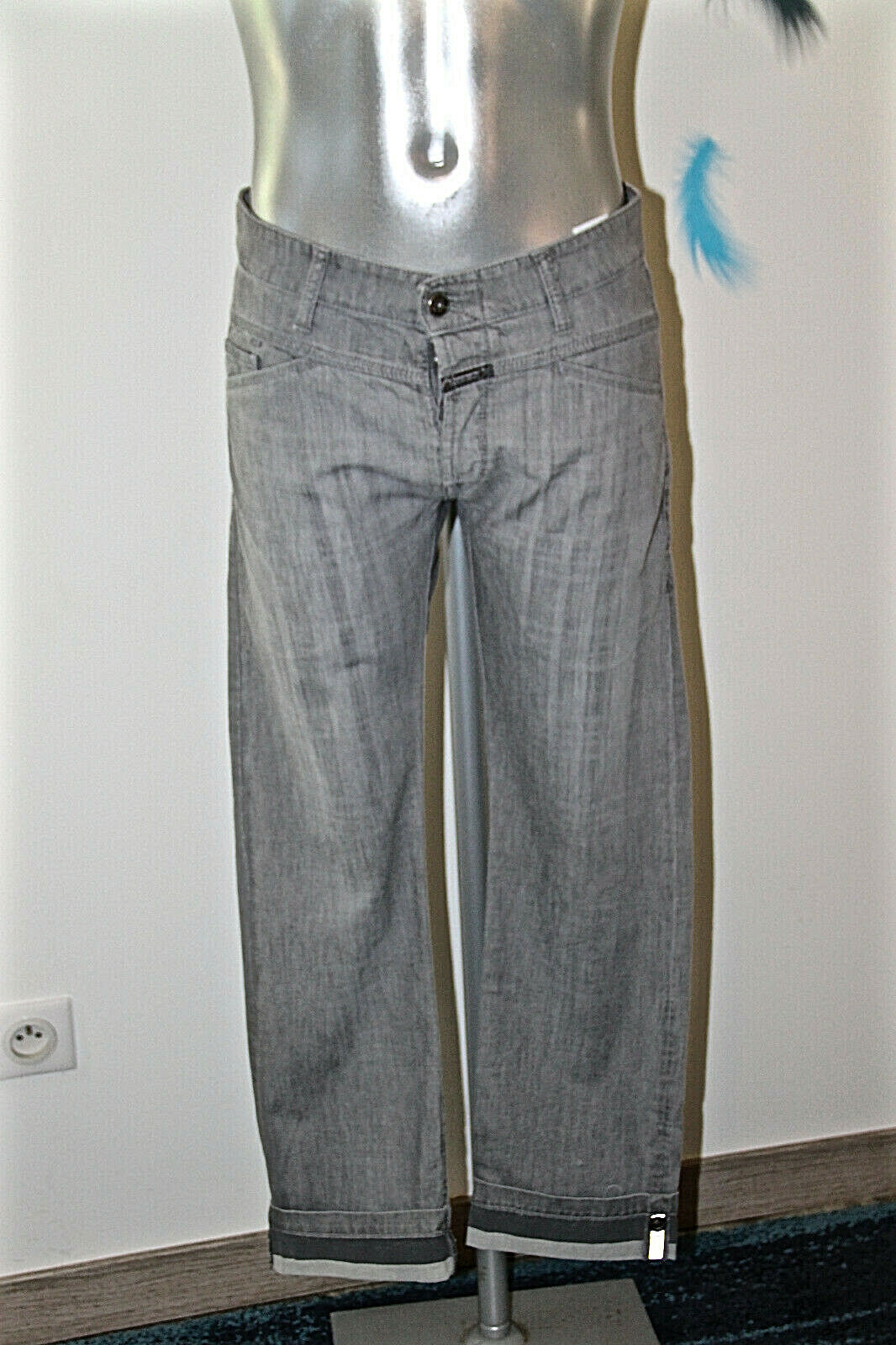 Picture 1 of 4