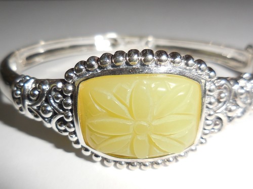 VINTAGE STERLING SILVER BRACELET BEAUTIFUL JADE FLOWERY DESIGN 29 GRAMS - Foto 4 di 8