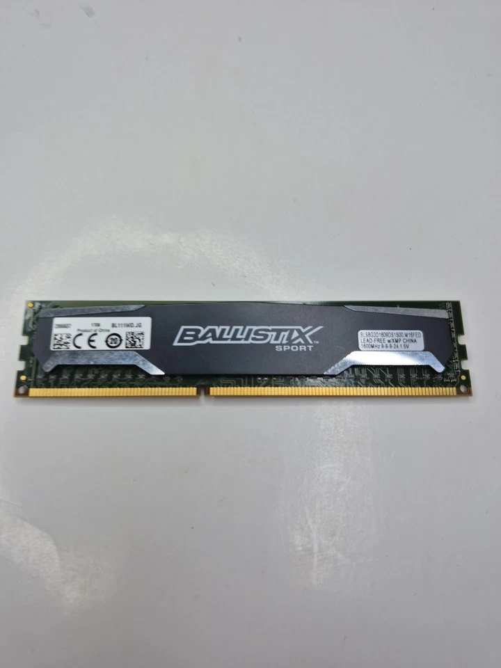 Ballistix Sport 8GB RAM DDR3 1600MHz (PC3-12800) 240-Pin Memory BLS8G3D1609DS1S0 - Image 2 of 4