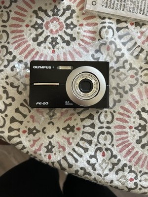 Olympus FE-20 8MP Digital Camera 3x Zoom Black. Tested. New In Box