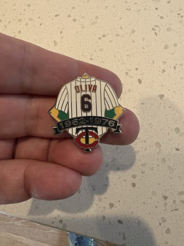 MLB Minnesota Twins Tony Oliva Jersey #36 Official HOF Lapel Pin