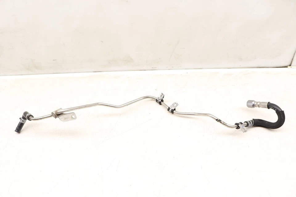 Porsche Cayenne 2011-2018 3,0 L - línea de combustible / manguera 95811023512 Foto 2 de 4