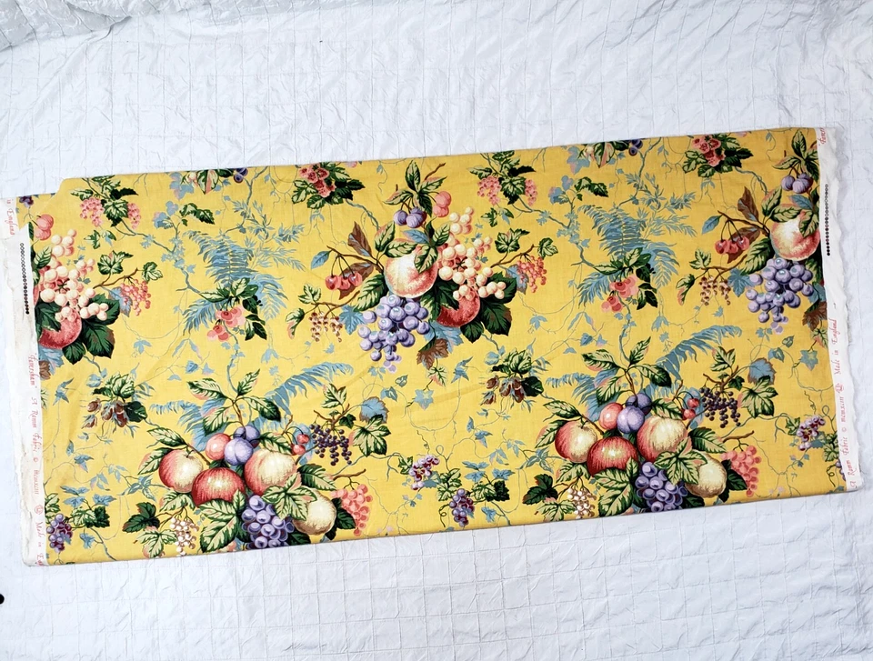 Tecido vintage 2 jardas A Ramm 1993 folhas de frutas de algodão amarelo feito na Inglaterra - Imagem 3 de 4
