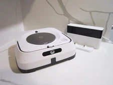 iRobot Braava jet m6 Robot Mop and Charging Dock