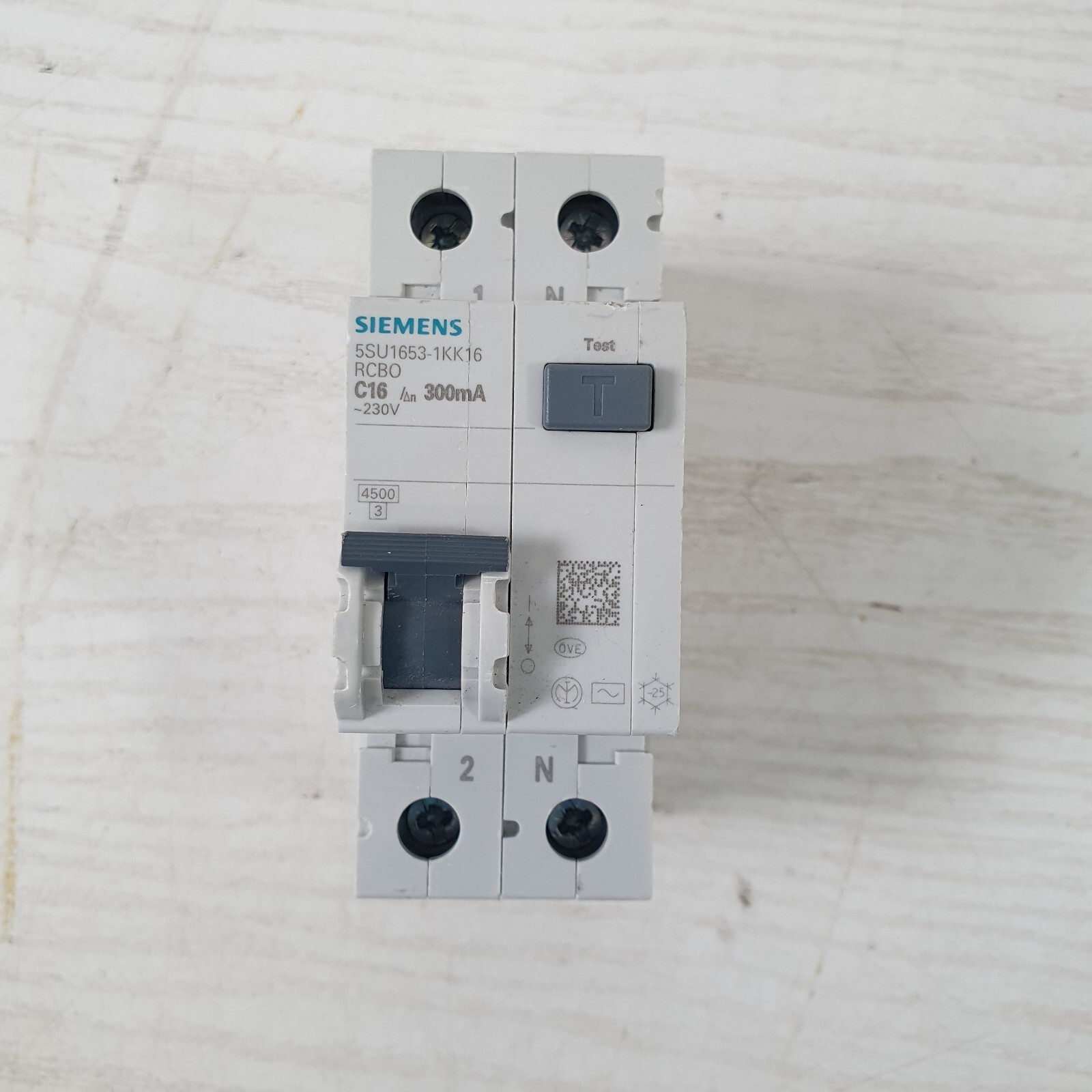 SIEMENS 5SU1653-1KK16 RCBO C16 CIRCUIT BREAKER 230V  300mA  - S48
