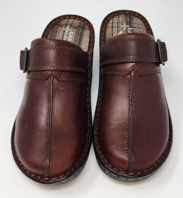 EastLand Women's Active Memory Foam Clogs Brown Size