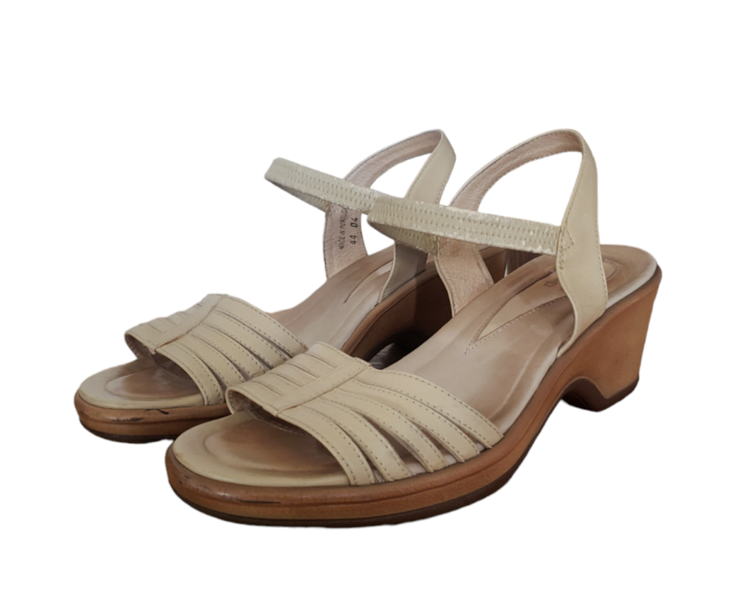 Dansko Ashley Wedge Sandals 38 US Beige Leather Stretch