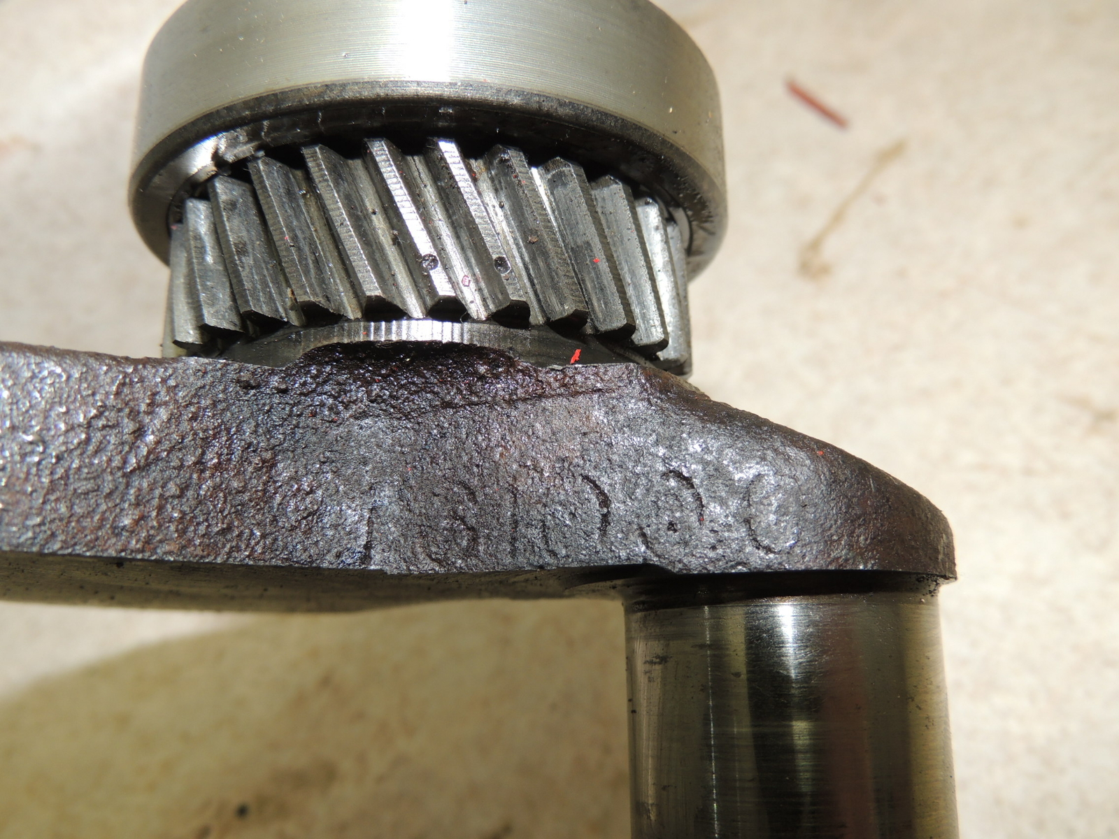 Clinton 1600 Small Engine Crankshaft, STD Journals, Clean, 16100C eBay