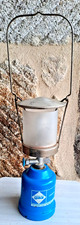 ANCIENNE LAMPE POUR CAMPING SIGNE CAMPING GAZ AVEC SA CARTOUCHE FONCTIONELLE