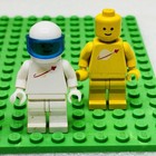 Lot of 4‼ LEGO Classic Space Minifigures SP007 Yellow Red & White • G‼ — photo 4