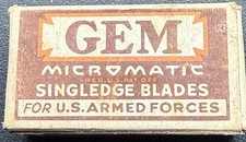 1940s GILLETTE RAZOR BLADE TRAVELLING METAL CASE & WW2 GEM SINGLE EDGE BLADES