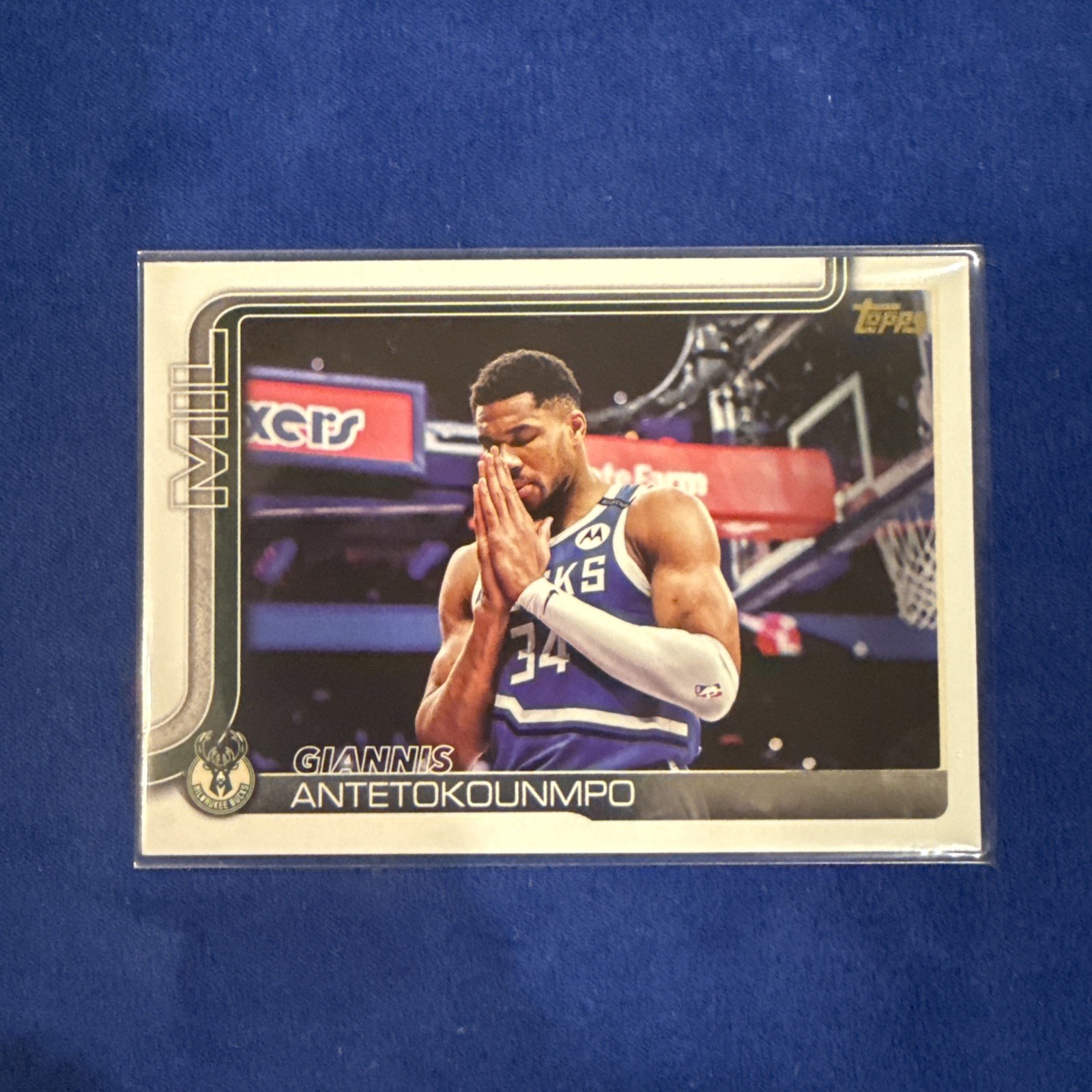 2025-26 Topps Flagship Giannis Antetokounmpo #54 Golden Mirror Variation SSP