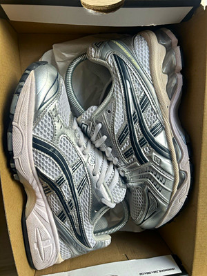 ASICS GEL-Kayano 14 Herren Sneaker Laufschuhe Silber/Weiß/Schwarz größe 40