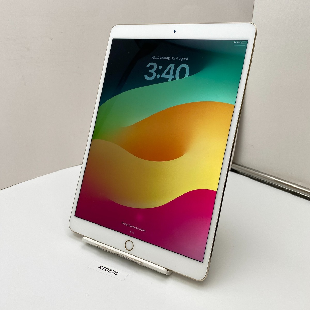 Apple iPad Pro 10.5インチ 64G (A1701) Wifi Pre-Owned Apple iPad Pro 10.5 A1701 (WiFi) 64GB Silver